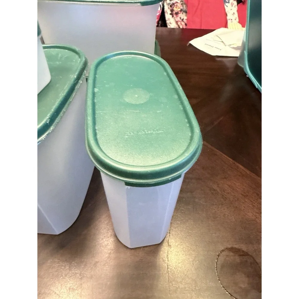 Tupperware Modular Mates Set Of Nine With Lids Green